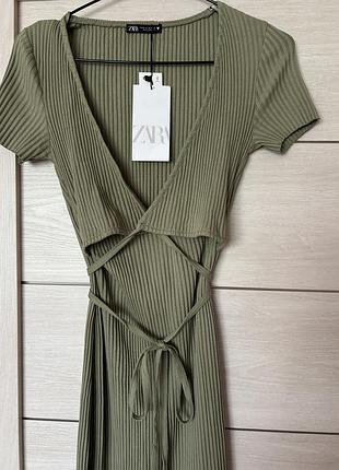 Сукня міді zara