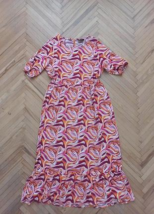 Легкое летнее платье миди