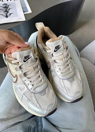 Кроссовки женские nike v2k run premium