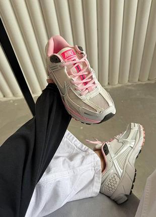 Кроссовки женские nike zoom vomero 5 white/pink premium