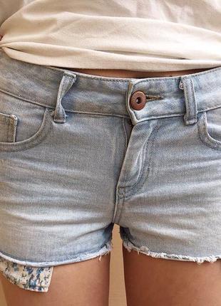 Короткі джинсові шорти new look