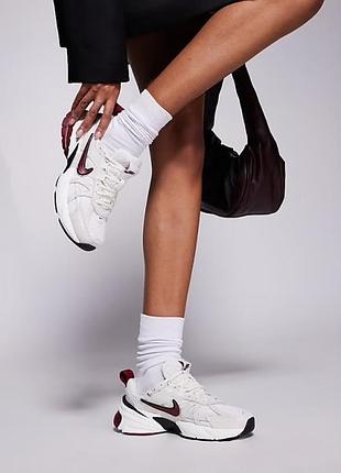Кросівки оригінальні nike v2k run2 фото