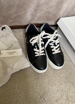 Кросівки шкіряні calvin kline оригінал чорні 37 розмір