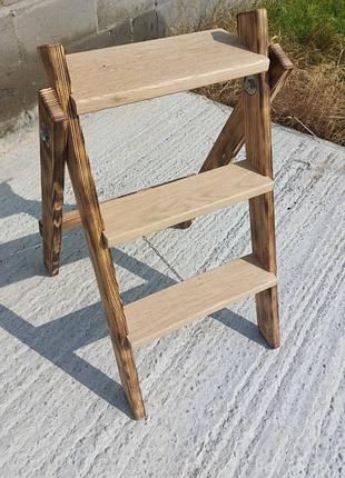 Лестница, стремянка из дерева для дома