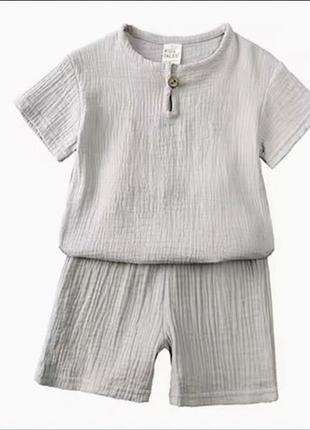 Мусоіновий легенький костюм на зріст 130-140см