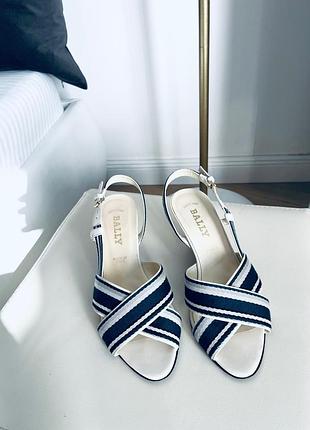 Шкіряні слінгбекі bally made in italy
