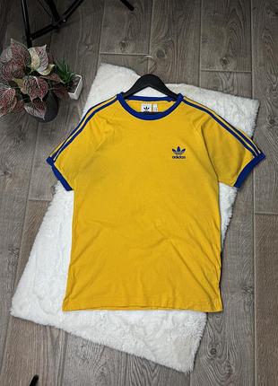 Футболка adidas