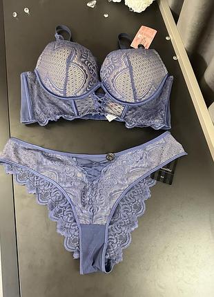 Шикарний комплект hunkemoller