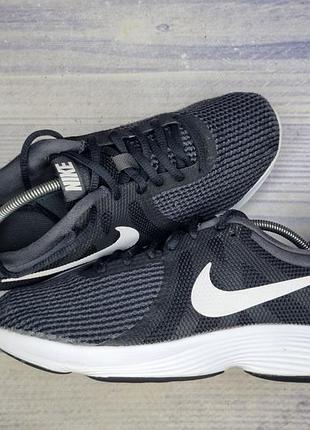 Кроссовки nike revolution 4