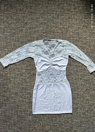 Міні сукня білого кольору