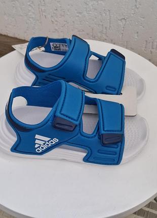 Босоніжки сандалі adidas