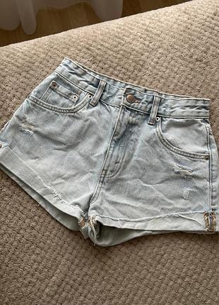 Джинсовые шорты