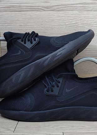 Nike lunarcharge premium le "triple black" жіночі кросівки