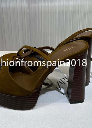Шкіряні замшеві босоніжки zara на платформі