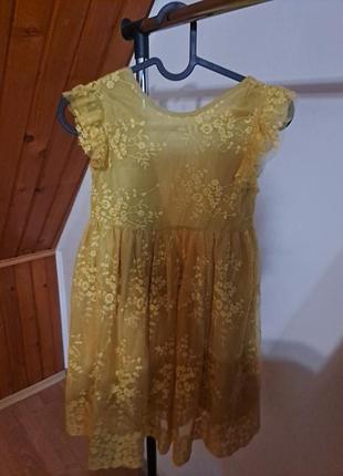 Нарядна сукня 134-140