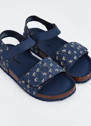 Босоніжки сандалі waikiki р.35