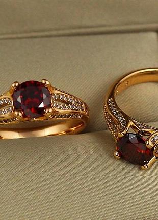 Кольцо xuping jewelry вишневый аромат с красным камнем р 20  золотистое