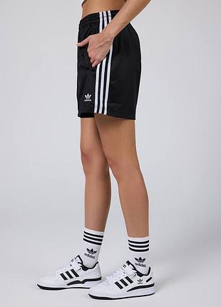 Шорти adidas
