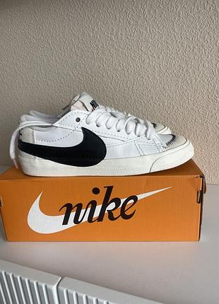 Кросівки жіночі nike blazer low 77 jumbo матеріал