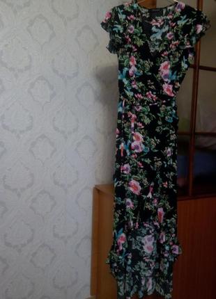 Платье в цветочный принт на запах5 фото