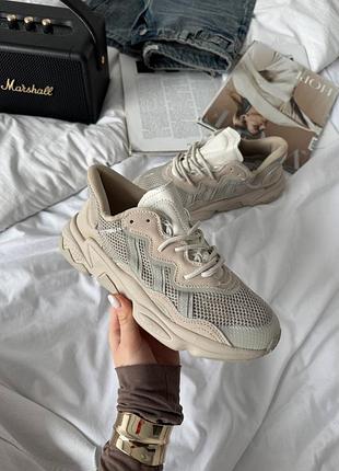 Кроссовки adidas ozweego