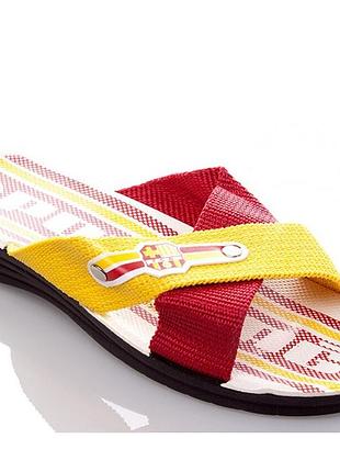 Шлепки шлепанцы