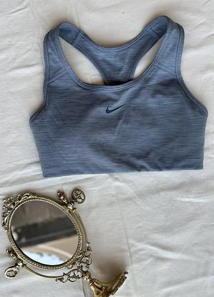 Оригінальний спортивний топ nike