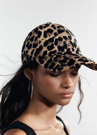 Бейсболка жіноча