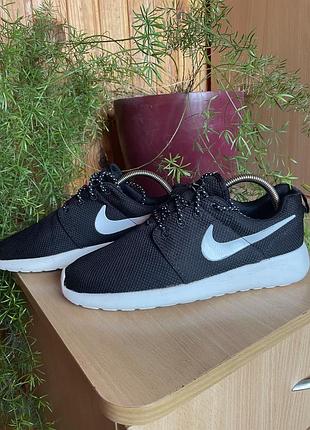 Кросівки nike 42 розмір