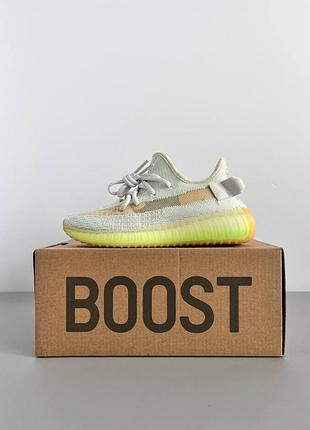 Кросівки жіночі yeezy boost 350