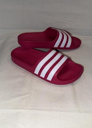 Шльопанці * adidas* німеччина р.35, 36 (23.00см)