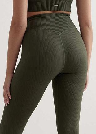 Aim'n leggings - ребристі безшовні лосіни хакі з високою посадкою