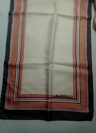 Стильный шелковый шарф платок