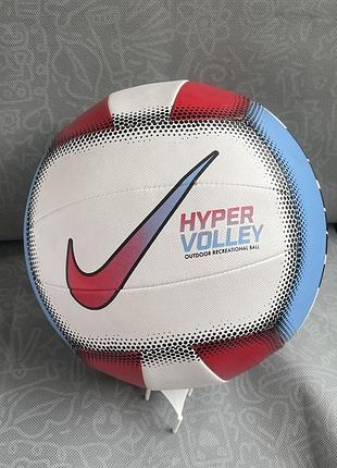 Оригінал. волейбольний м'яч nike hyper volley 18p