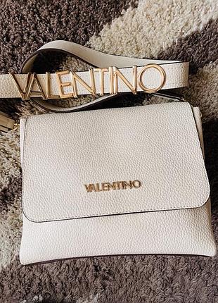 Сумка жіноча від valentino оригінал.шкіряна на плече,зручна та містка,стан відмінний.