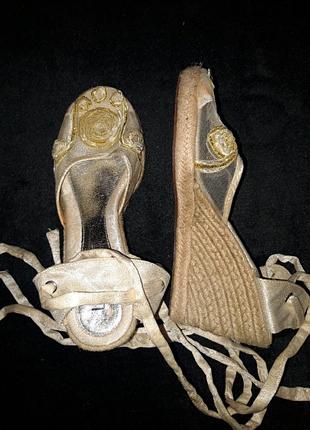 Босоножки завязки