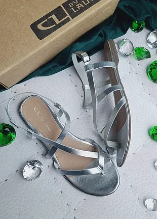 Cl by chinese laundry оригінал сріблясті шкіряні сандалії