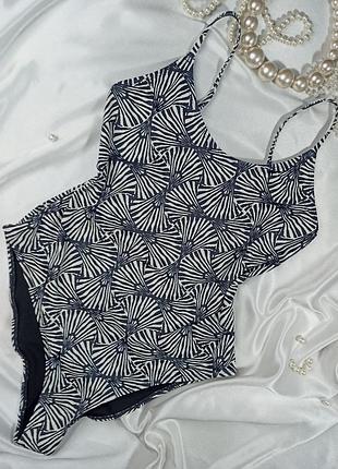 Стильный цельный купальник геометрический принт primark