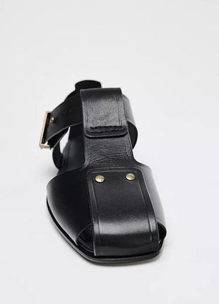 Сандалі zara