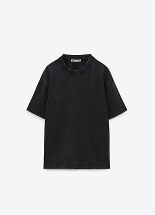 Футболка zara жіноча, з ефектом потертості, чорна, розмір xs