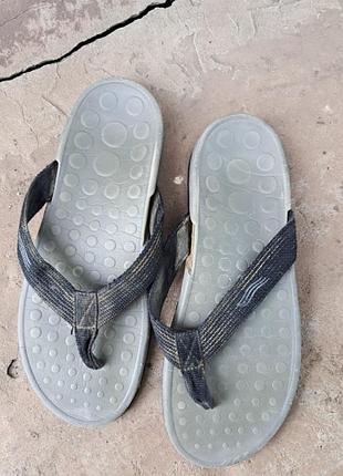 Шлепки мужские