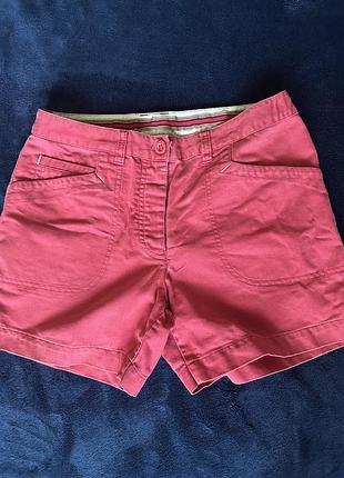 Шорти next