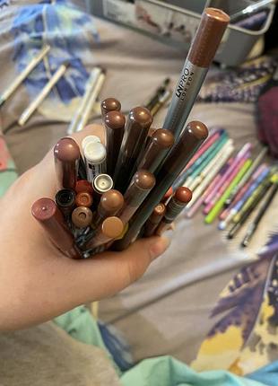 Олівці для губ стійкі ходові кольори