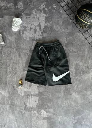 Шорти nike