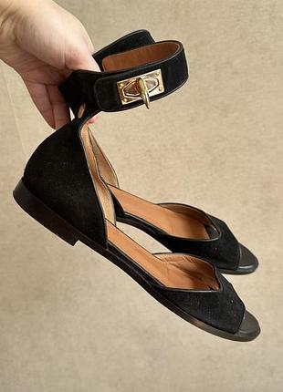 Босоніжки жіночі givenchy, 39 розмір, 25 см, замша, чорні, металева застібка