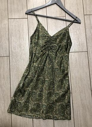 Сукня в білизняному стилі від zara