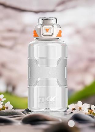 Тритановая бутылка tkk 1500 мл белого цвета для занятий спортом