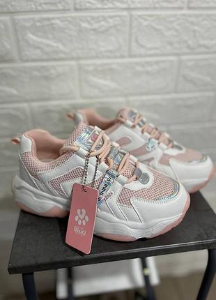 Стильні кросівки 3