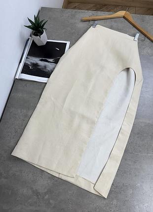 Юбка с вырезом