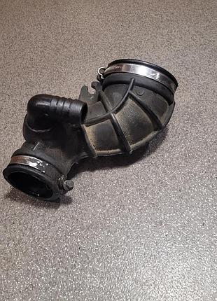 Патрубок воздуха opel zafira a,astra g (90530768)